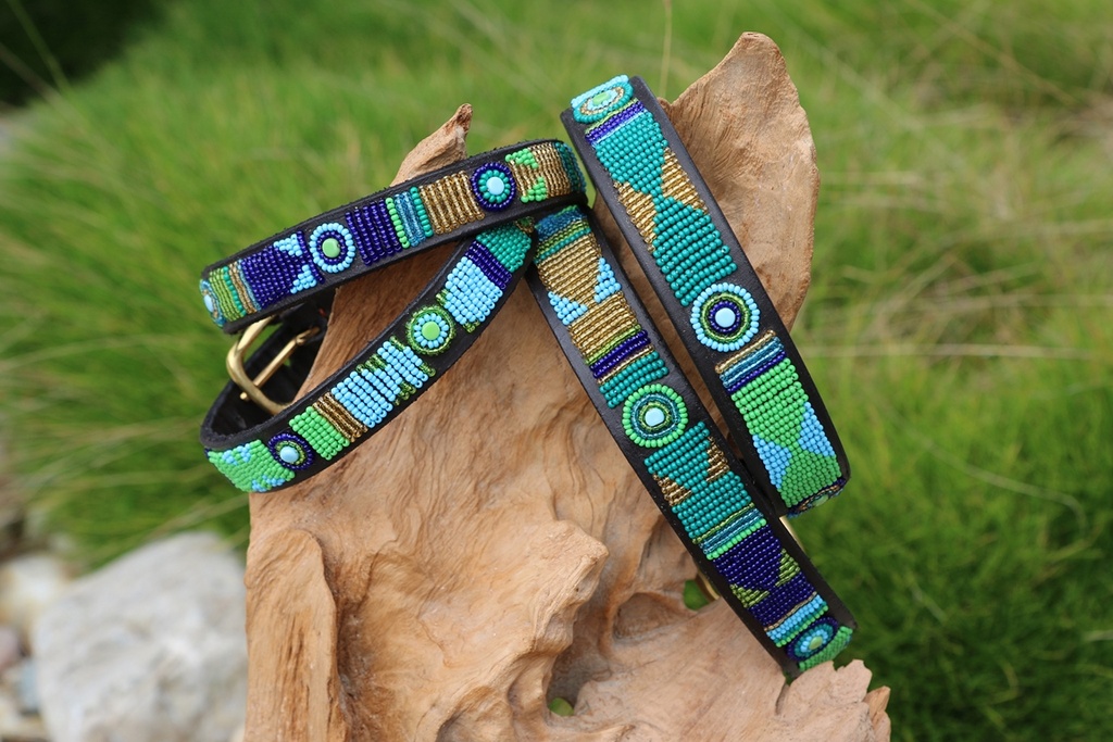 TKC Peacock Standard