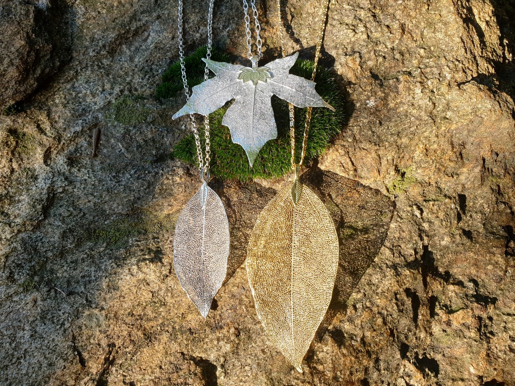 Die Natürlichen: Baumblattanhänger