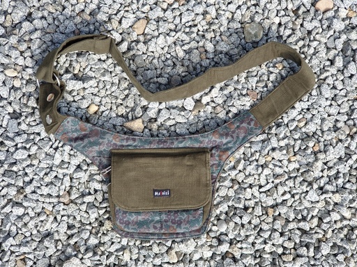 London # 6 Sidebag Moshiki