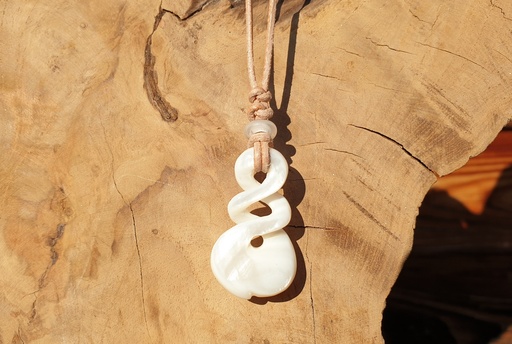 [RL-19837] Perlmutt Lederkette Maori