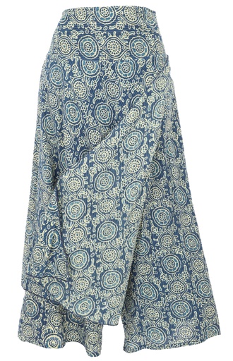 Hose mit darüberliegendem, offenen Rock in blau-beigem Muster